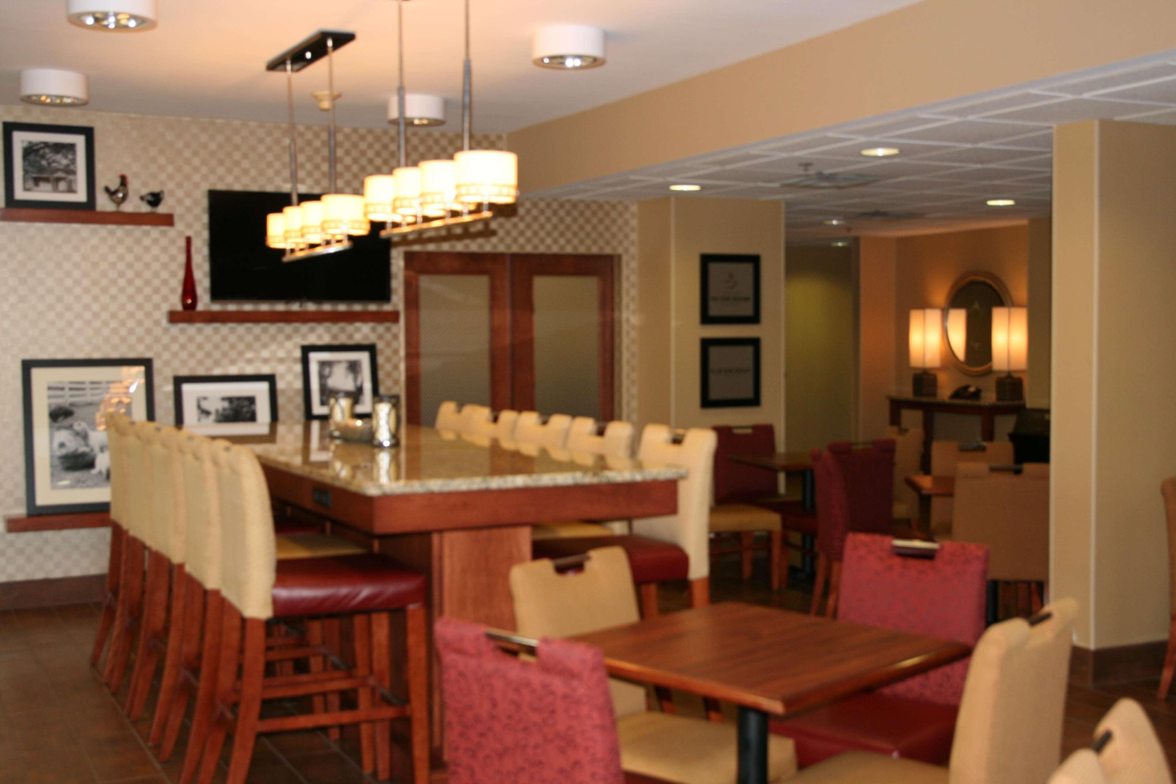 Hampton Inn - Hillsville Exterior photo